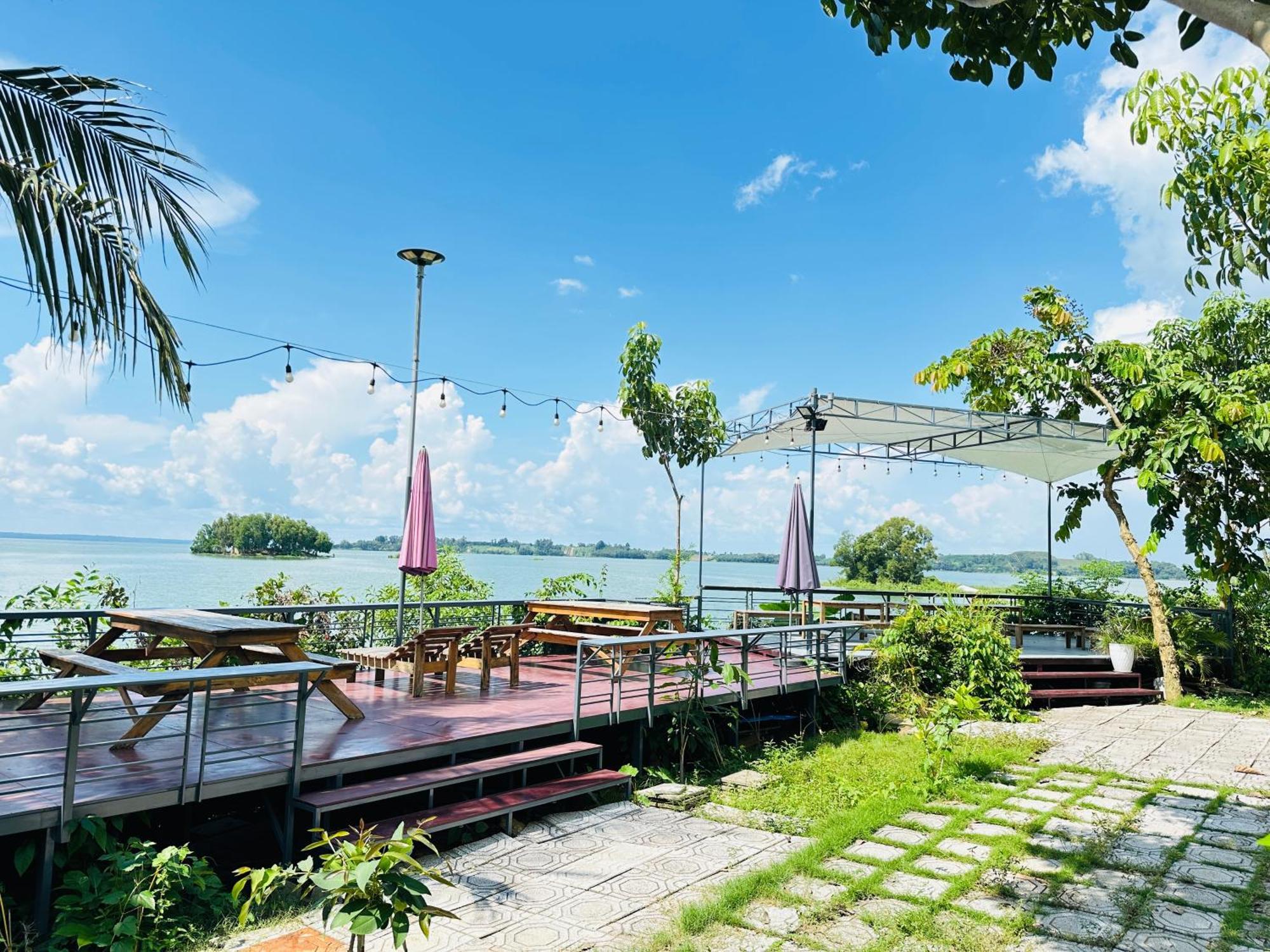 Ben Ho Homestay Xa Gia Tan 外观 照片