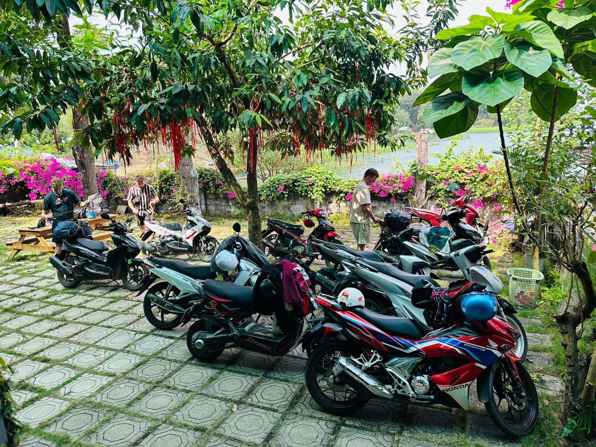 Ben Ho Homestay Xa Gia Tan 外观 照片